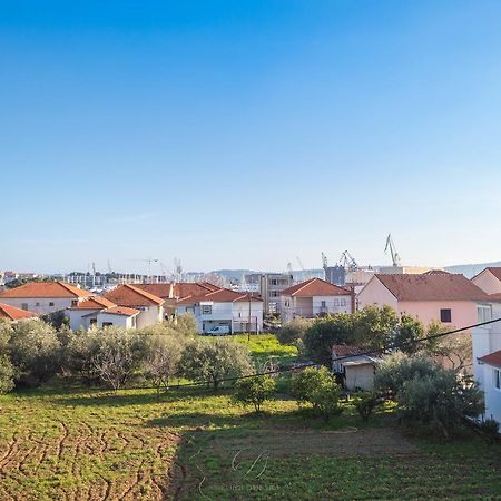 Sun Studio Apartments Trogir Eksteriør billede